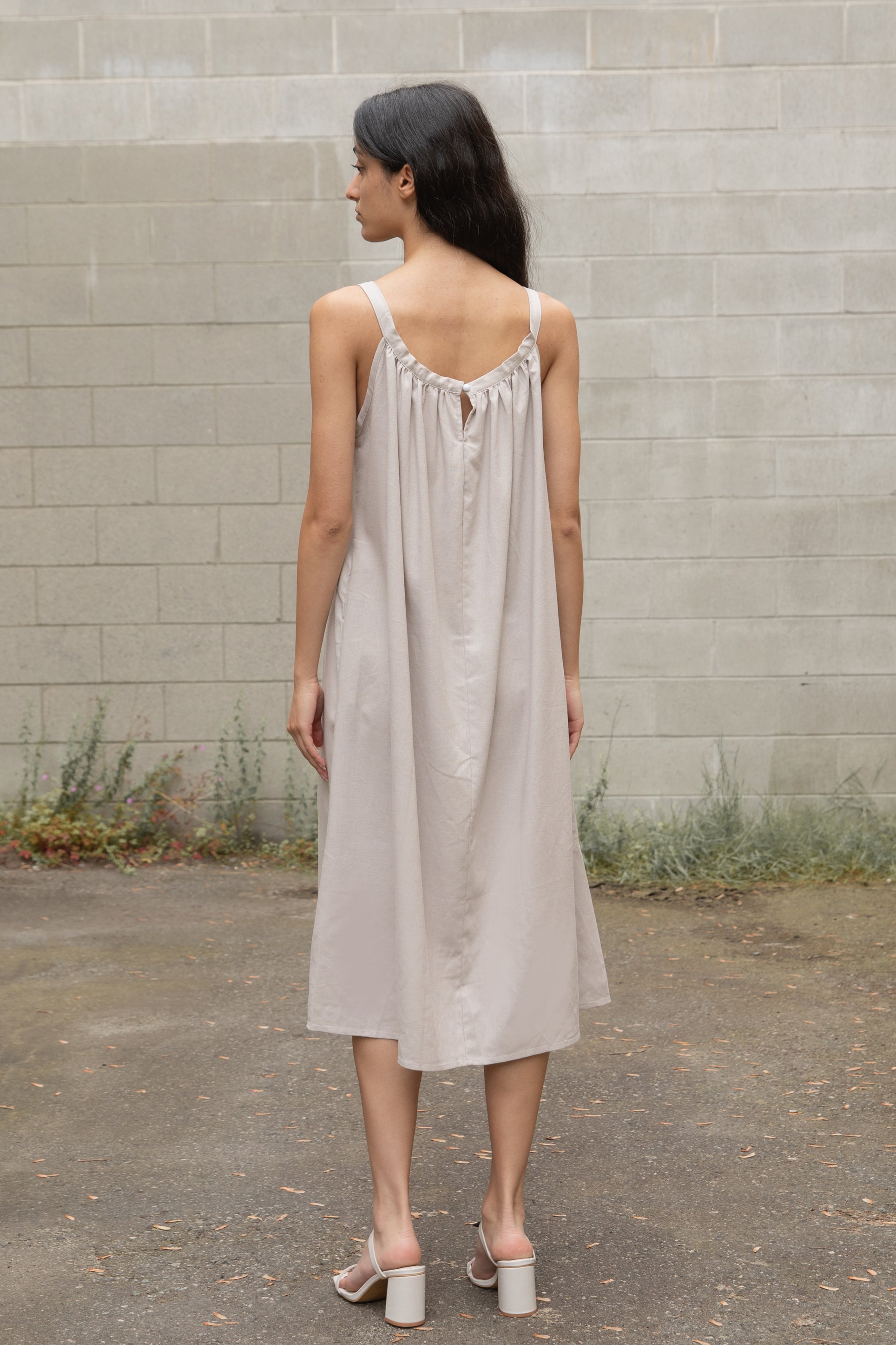 LINEN BLEND MIDI DRESS Reliable