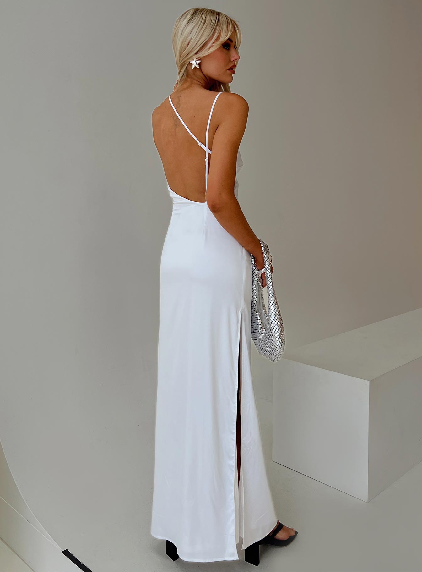 Atheria Maxi Dress White Free Shipping Browse