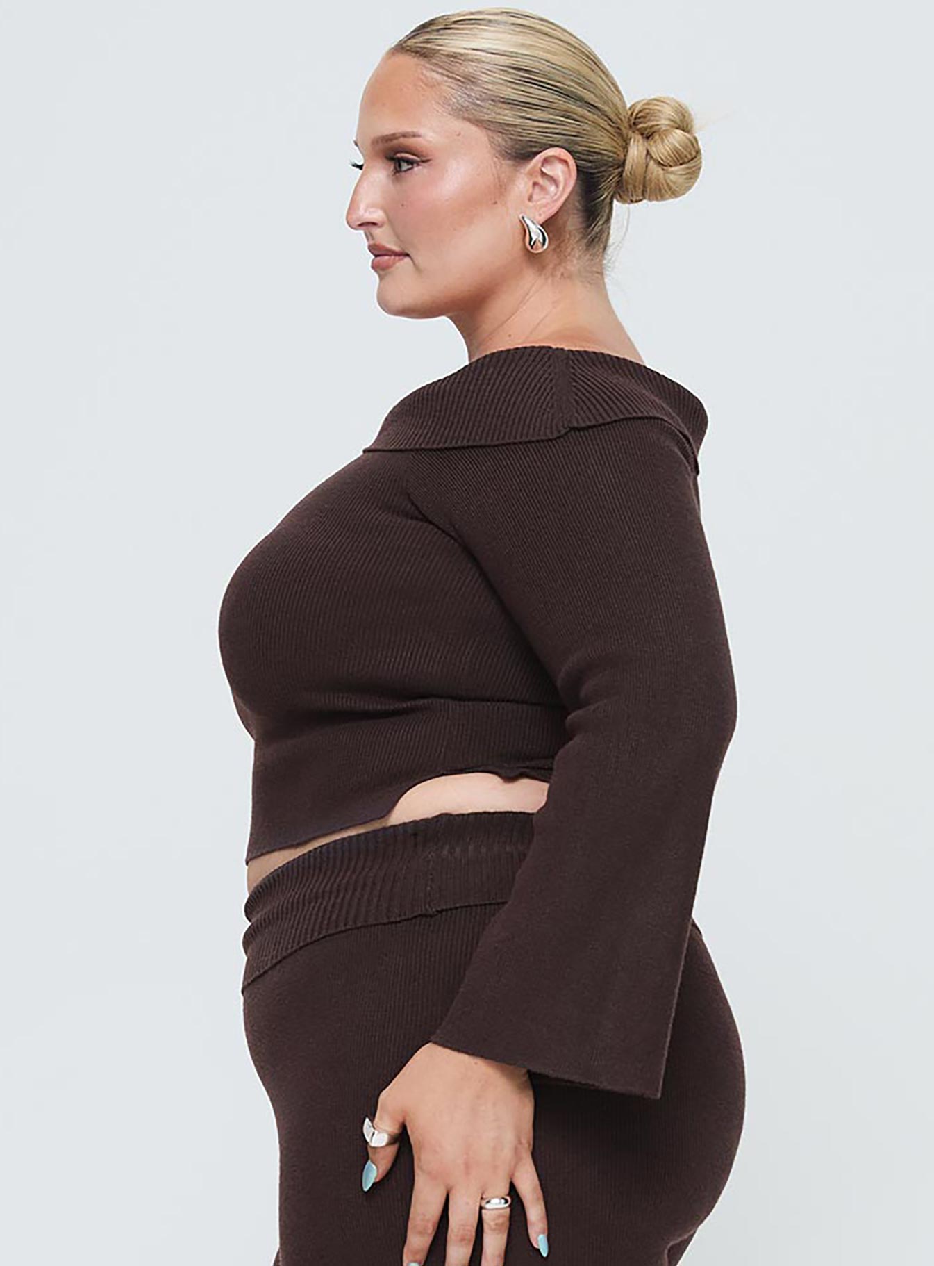 Sina Off The Shoulder Top Chocolate Curve Browse Cheap Pice