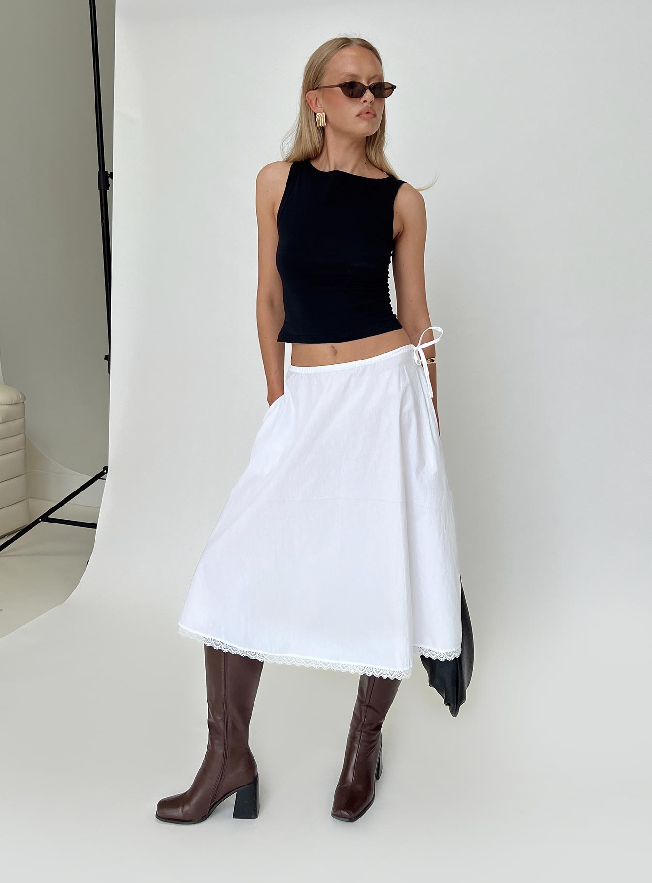 Taka Midi Skirt White Cheap Sale Inexpensive