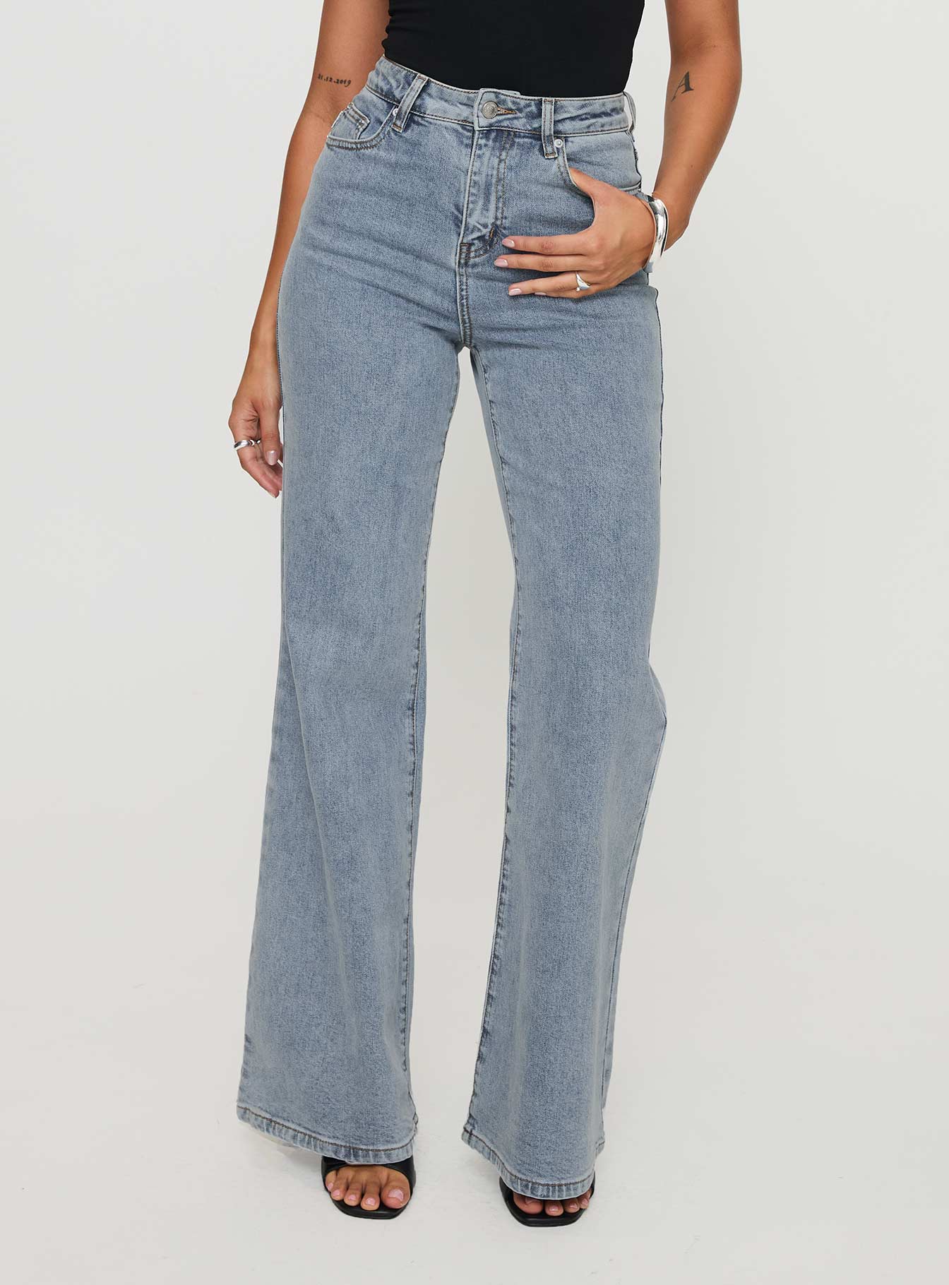 Thearlie High Flare Jean Light Wash Sale Clearance