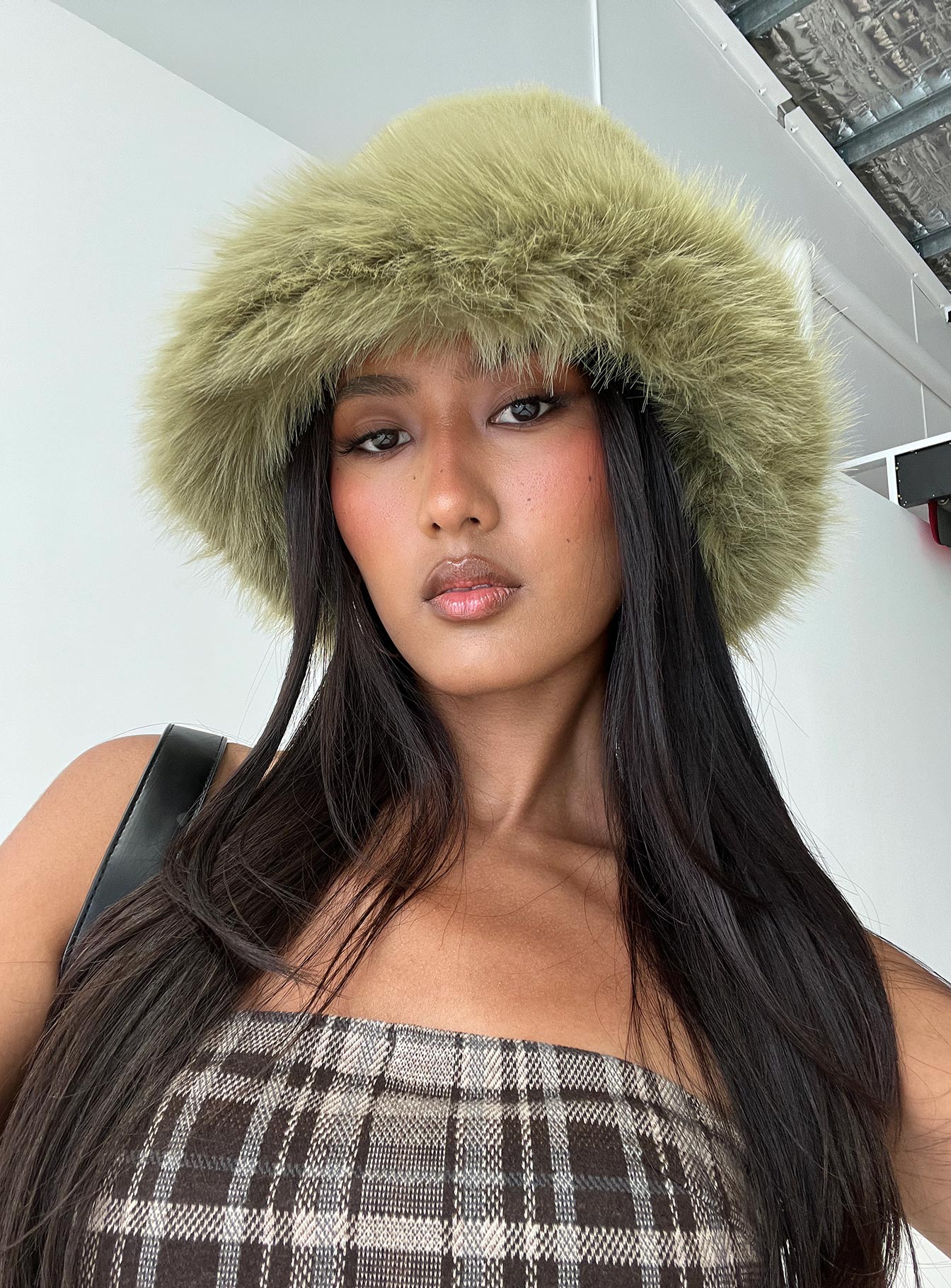 Avaah Fluffy Hat Green Cheap Best Pices