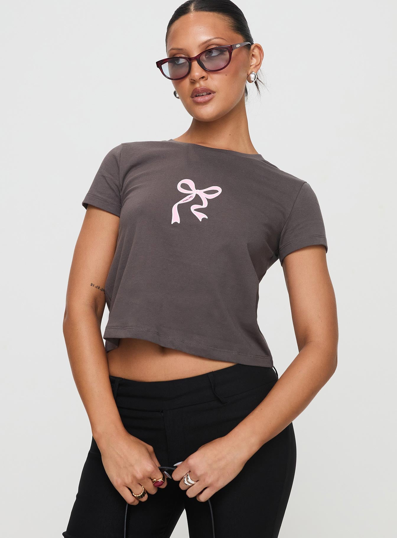 Polly Bow Tee Charcoal Clearance Order