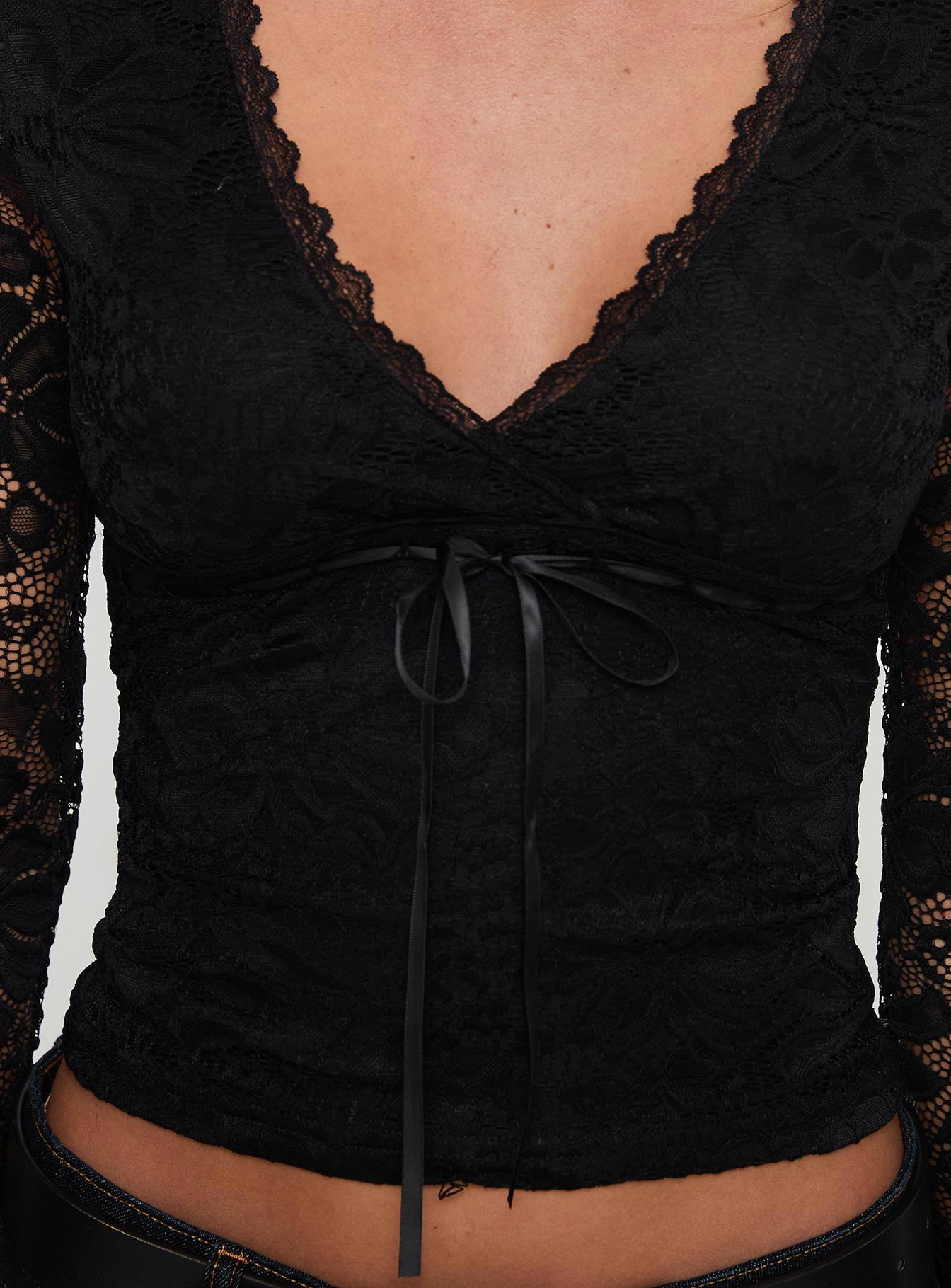 Temptation Incoming Long Sleeve Lace Top Black Cheap Sale Enjoy