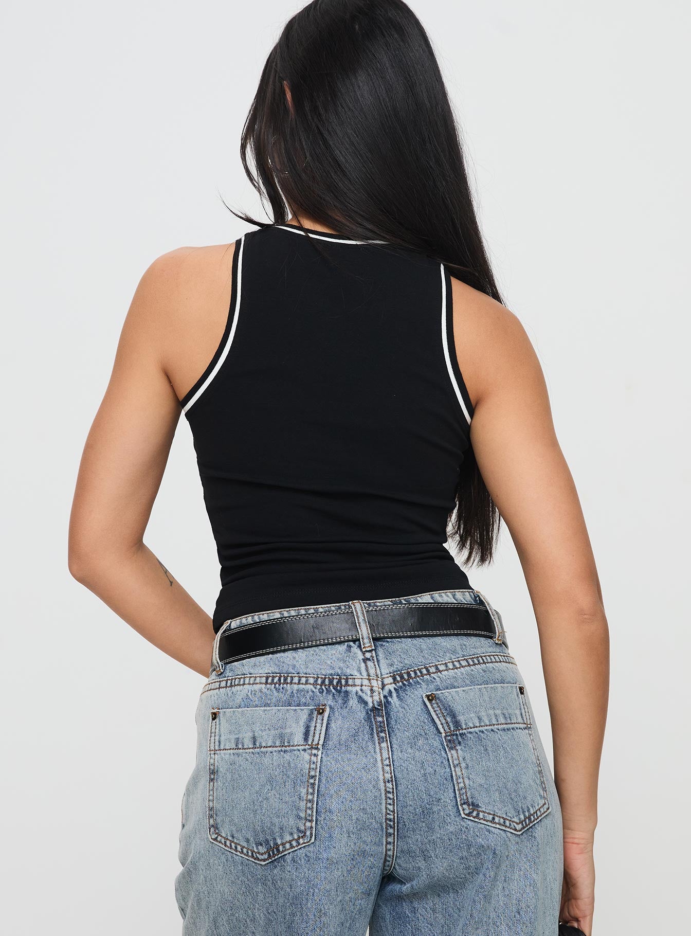 Dazzling Tank Top Black Outlet Huge Surprise