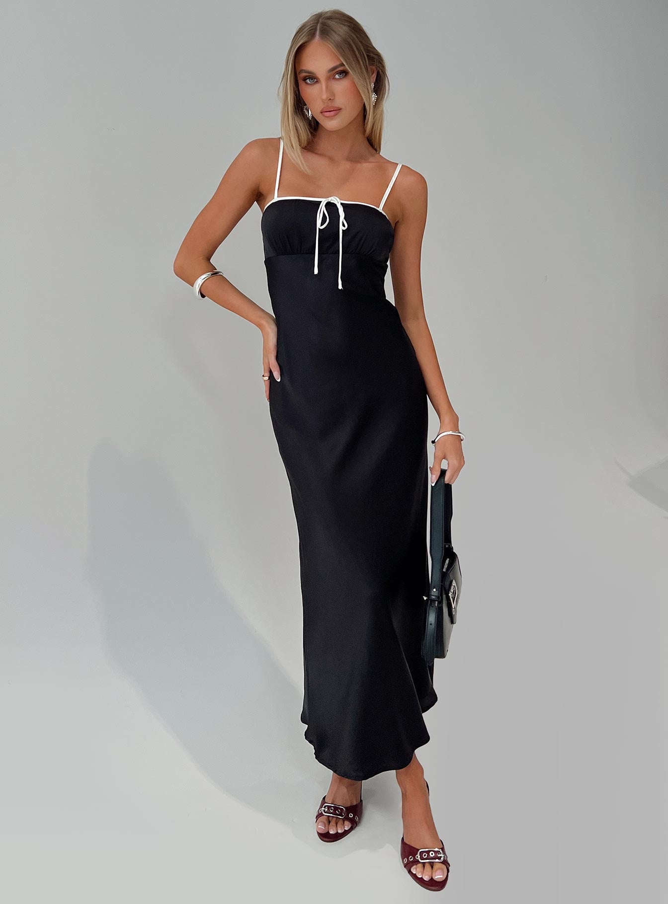 Vasiliki Maxi Dress Black / White Recommend Cheap Online