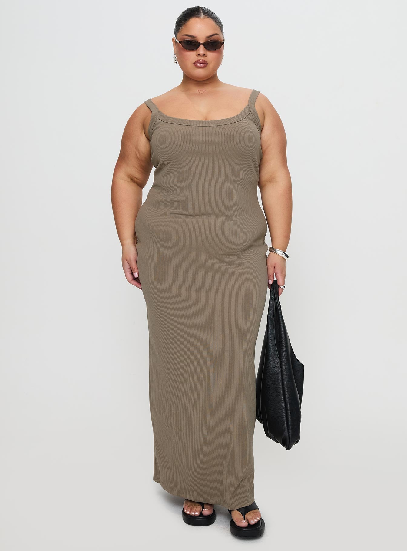 Montwood Maxi Dress Sage Curve With Mastercard For Sale