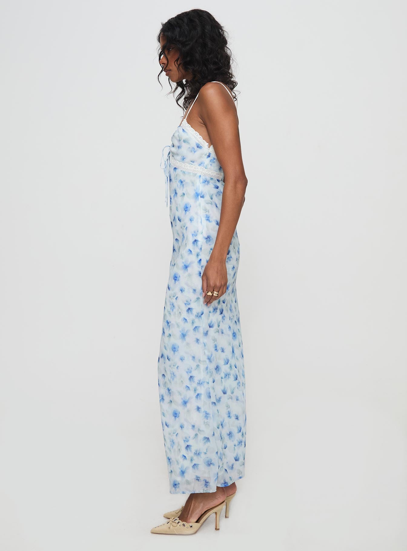 Emily Maxi Dress Blue Floral Nicekicks Cheap Pice